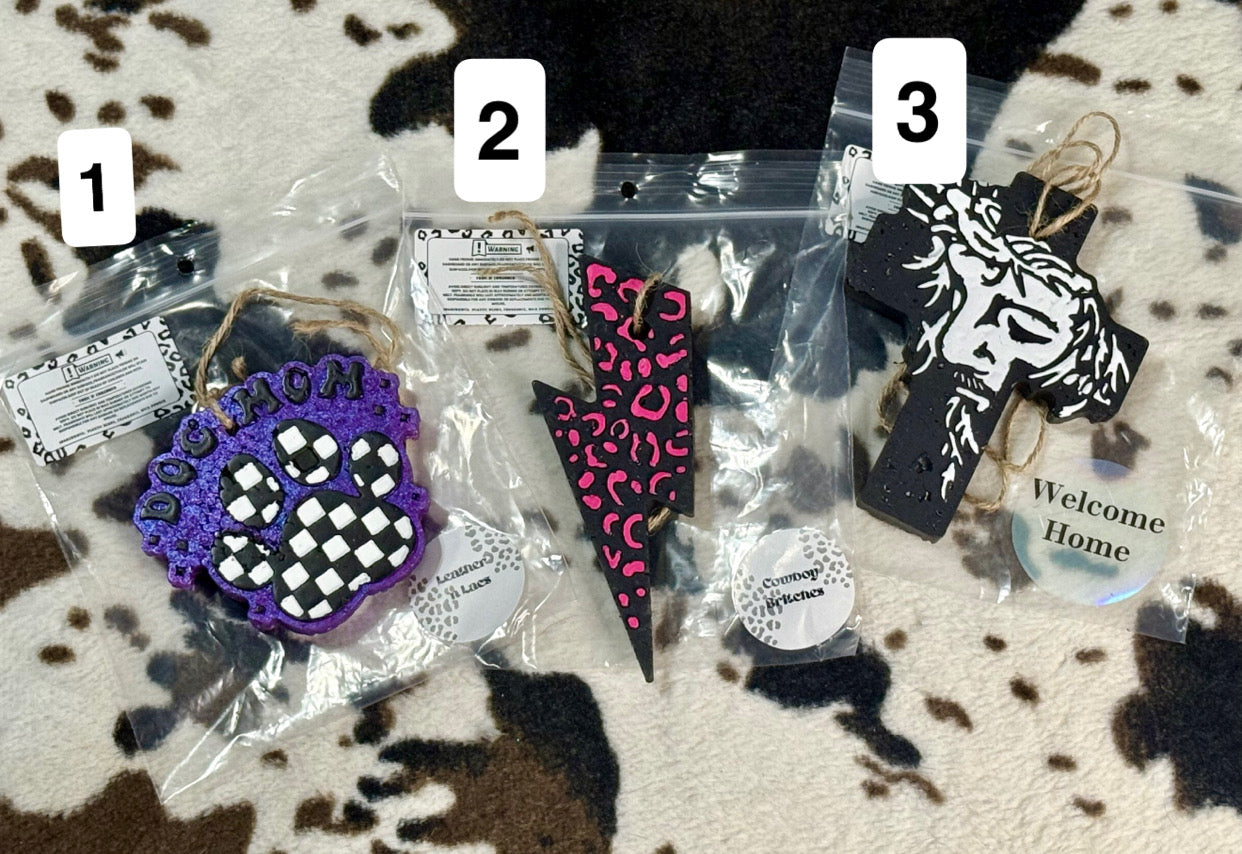 Dog mom, Lighting Bolt, Cross SALE